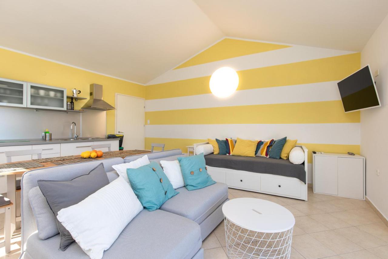 Apartment Portapisana Just 50M From The Beach Krk Town Exterior foto